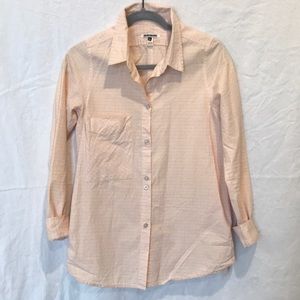 Button shirt with detailing